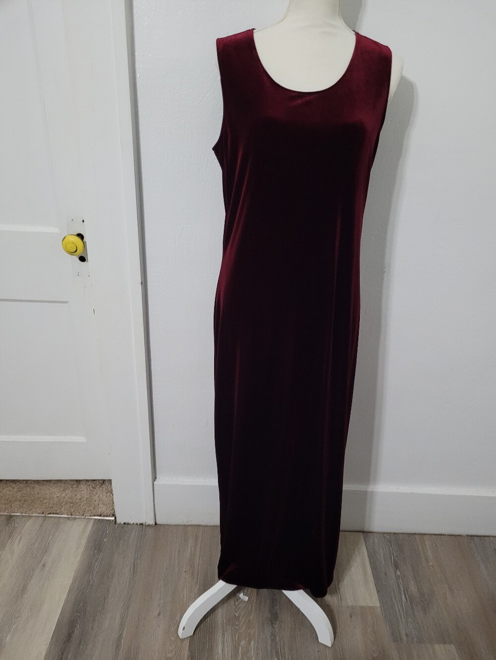 Vintage Sleeveless Burgundy Velvet Maxi Dress Goth Chic Dark Feminine Size 12